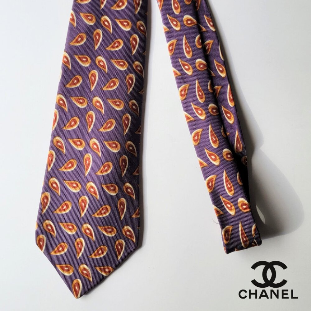 CHANEL Men's Vintage Tie 100% Silk Made in Italy Purple Pattern Authentic